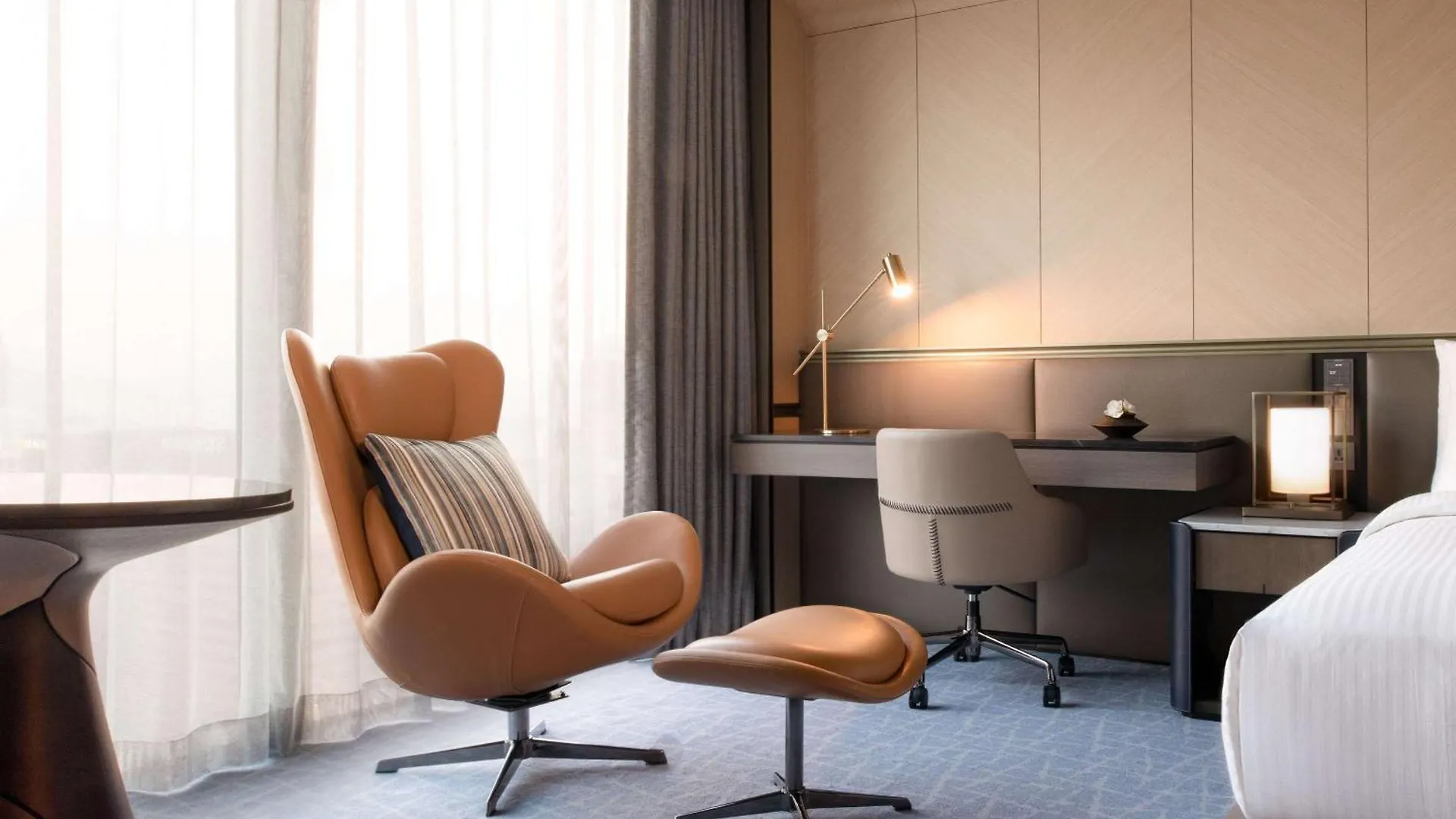 Fairmont Ambassador Seoul Hotel 5*,  South Korea
