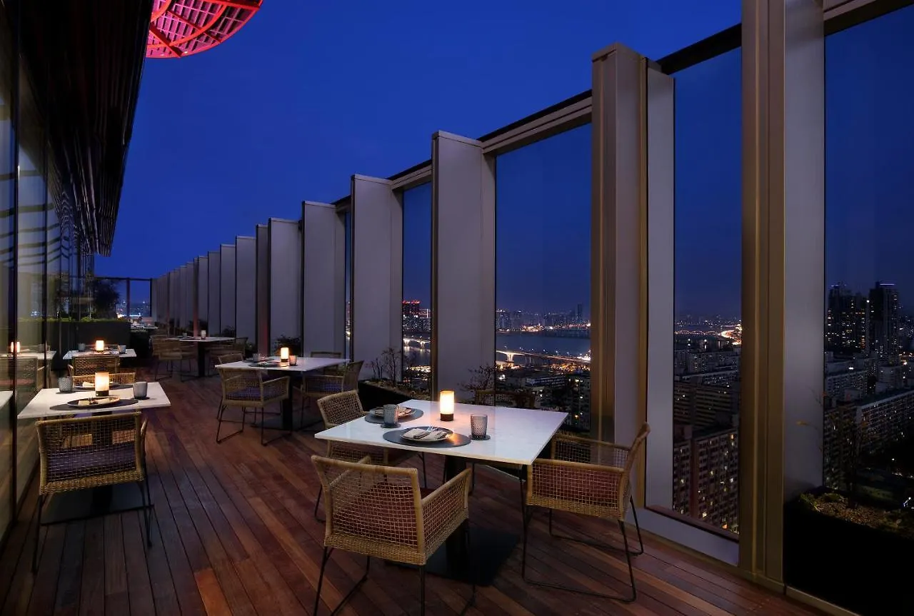 Fairmont Ambassador Seoul Hotel 5*,